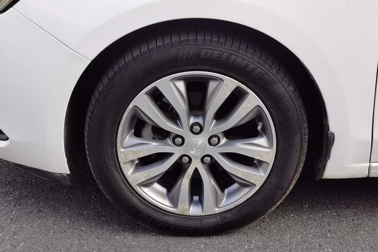 Used Buick GT 2018 18T Automatic Elite Model
