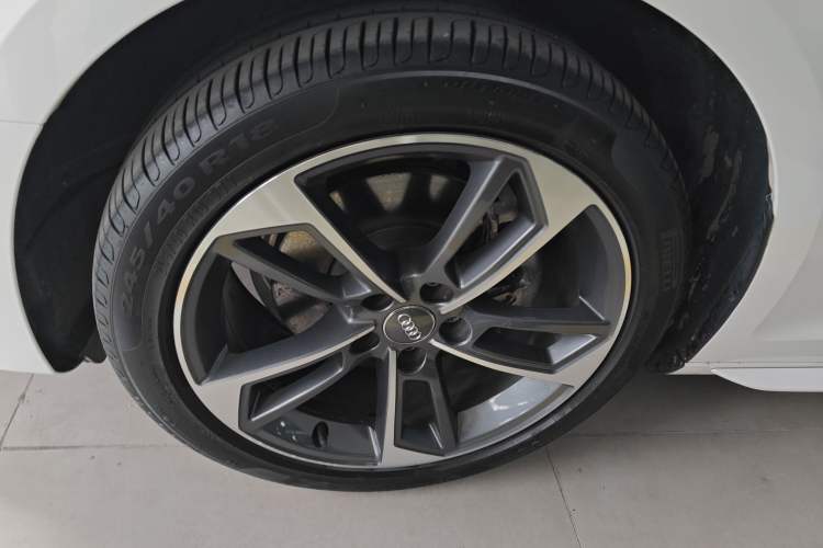 Used Audi A4L 2020 40 TFSI Fashionable and Elegant Model