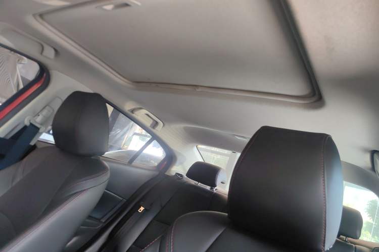 Used Mazda Mazda 3 Axela 2017 Sedan 1.5L Automatic Luxury Model Emission Standard China V
