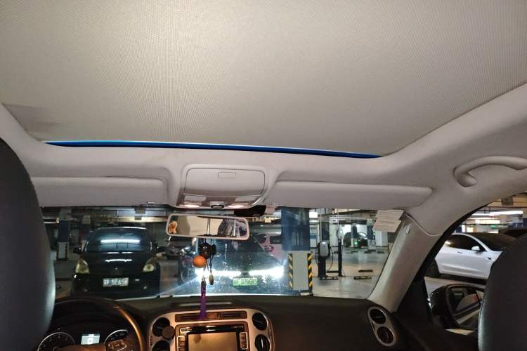 Used Volkswagen Tiguan L 2013 1.8TSI Automatic Two-Wheel Drive Luxury Model
