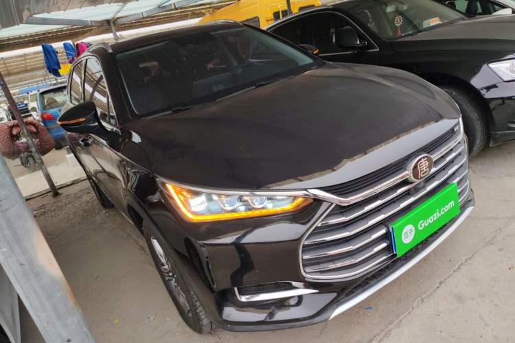 Used BYD Tang 2018 2.0T Automatic SmartConnect Luxury Edition 5 Seats China V Standard