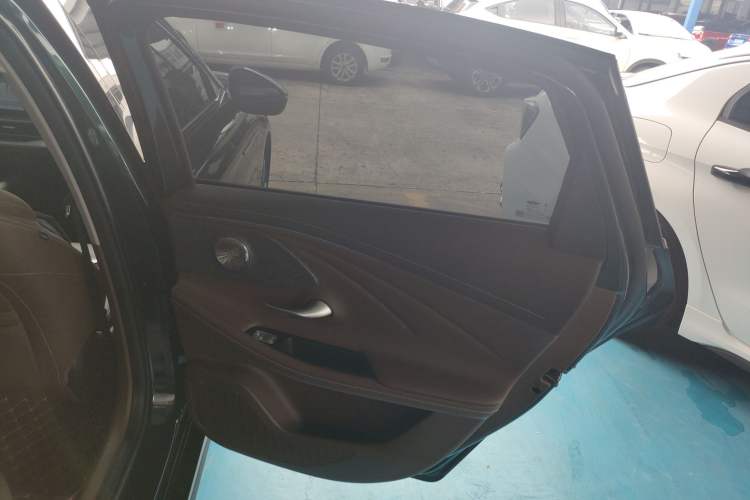 Used Chery Arrizo 8 2023 High-Performance Edition 2.0T DCT Powerfully Equipped
