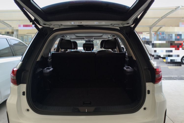 Used Changan CS95 2021 2.0T Two-Wheel Drive Luxury Version
