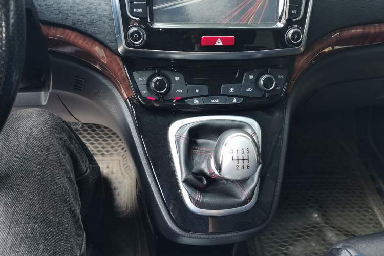 Used Haval H6 2014 Sport Version 1.5T Manual Two-Wheel Drive Elite Edition