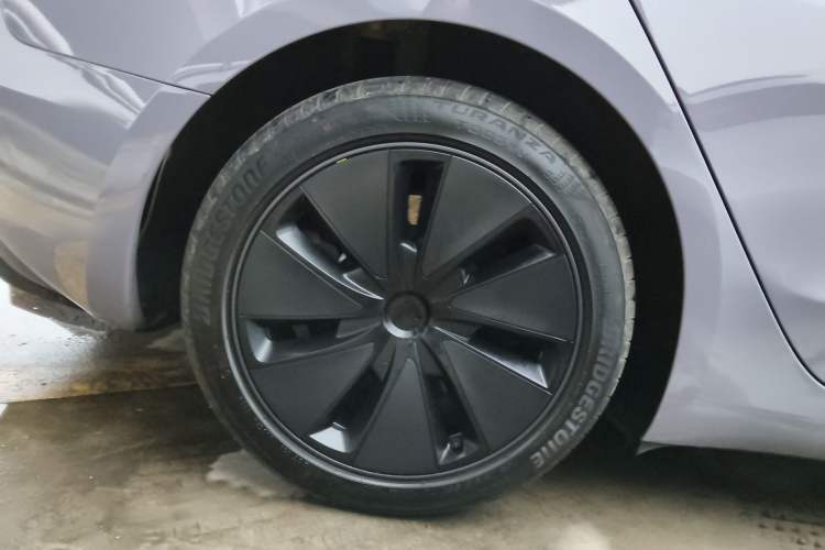 Used Tesla Model 3 2025 Rear-Wheel-Drive Version