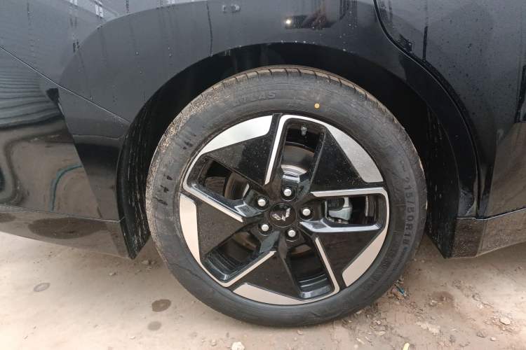 Used Wuling Xingguang 2024 Co-Creation Edition 510 Advanced Model
