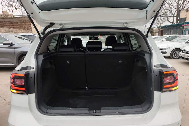 Used Volkswagen Tacqua 2023 200TSI DSG Joy-Connect Edition