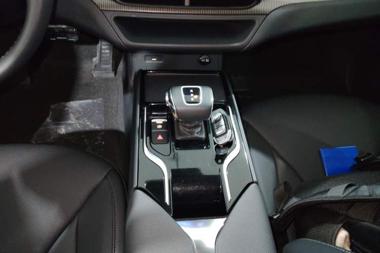 Used Hongqi E-QM5 2023 Revised Version Basic Travel Edition
