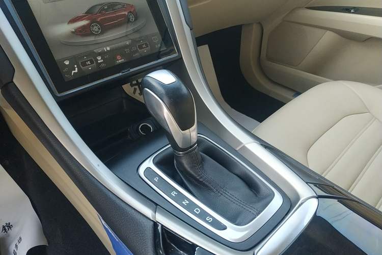 Used Ford Mondeo 2013 2.0L GTDi 200 Fashion Edition
