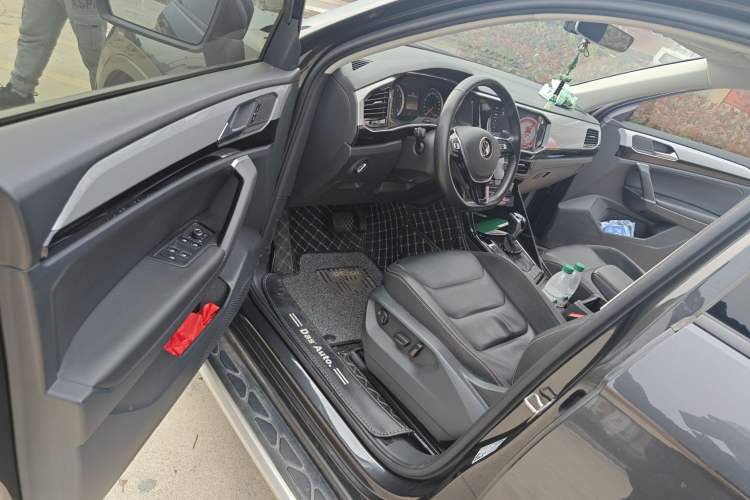 Used Volkswagen Tayron 2020 330TSI Two-Wheel Drive Luxury Smart Connectivity Version