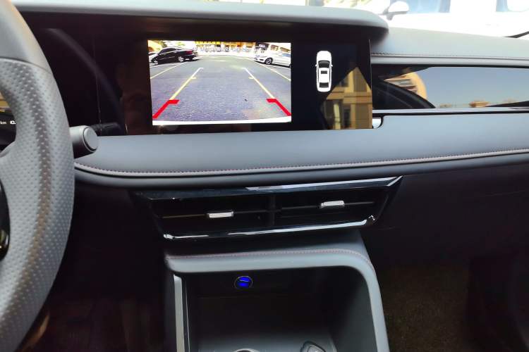 Used Roewe i5 2023 1.5L Manual Excellence Edition