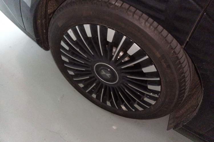 Used XPeng X9 2025 740 Ultra-Long Range Max
