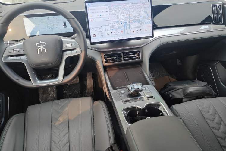 Used BYD Song L DM-i 2025 Intelligent Driving Version 112 km Beyond-Range Type
