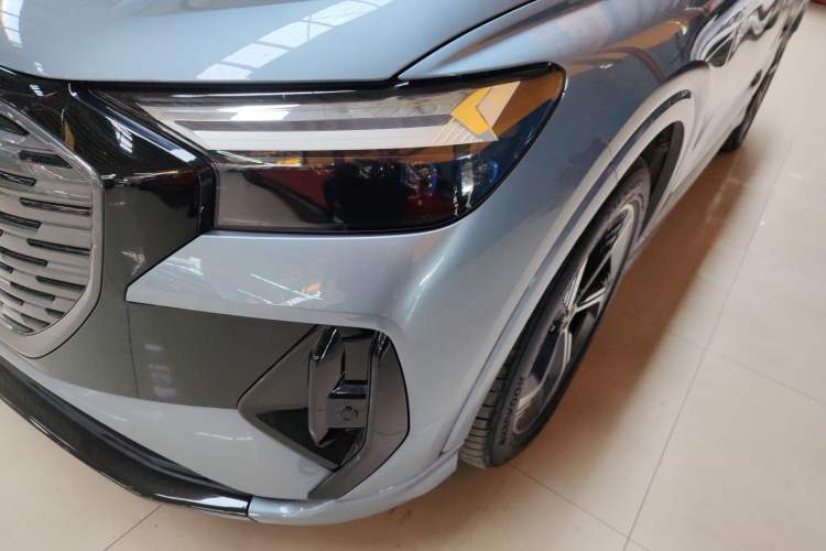 Used Audi Q4 e-tron 2024 40 e-tron Boundary Edition in Midnight Blue
