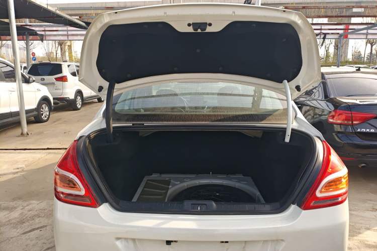 Used Peugeot 308 2014 Enjoy Edition Classic 1.6L Manual YouShang Model