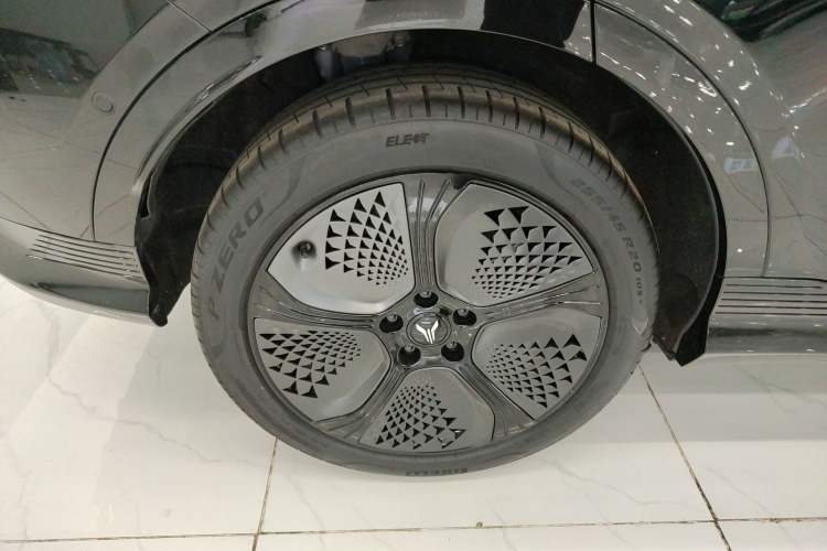 Used VOYAH COURAGE 2024 Four-Wheel Drive Global Edition
