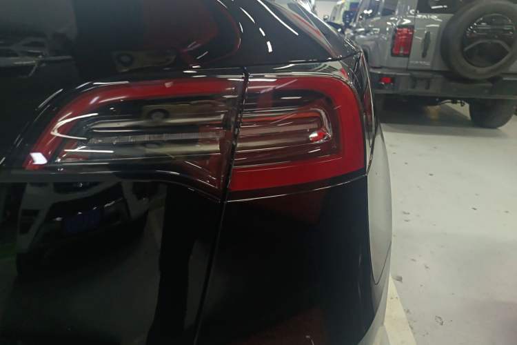 Used Tesla Model Y 2022 Long-Range All-Wheel-Drive Version