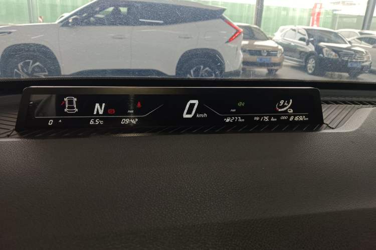 Used NETA V 2021 Standard Range Entertainment Edition