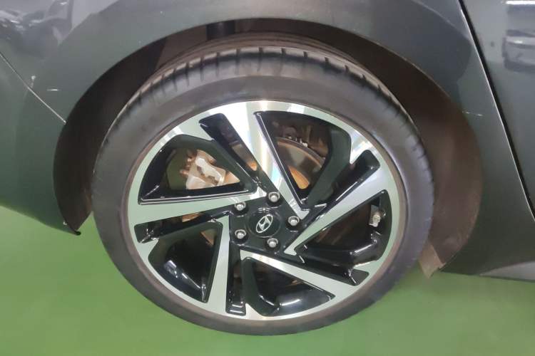 Used Hyundai Lafesta 2019 280TGDi Smart Edition China VI Standard
