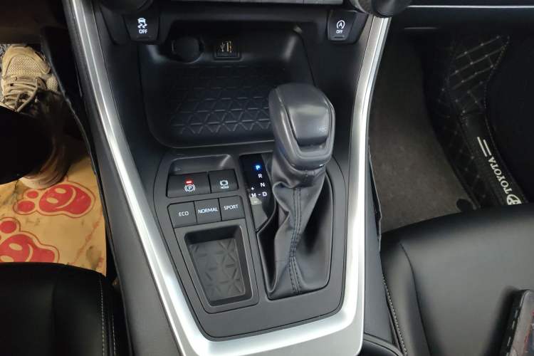 Used Toyota RAV4 2023 2.0L CVT Two-Wheel Drive Urban Edition