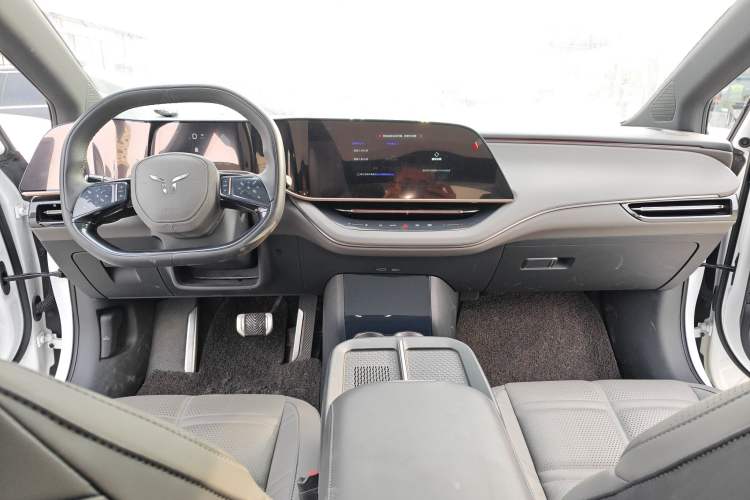 Used Hongqi EH7 2024 690 Pro
