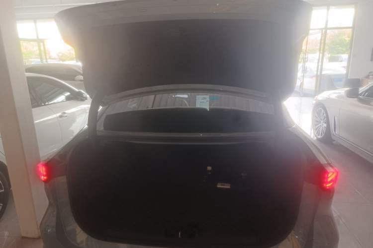 Used  L6 2023 60km PLUS
