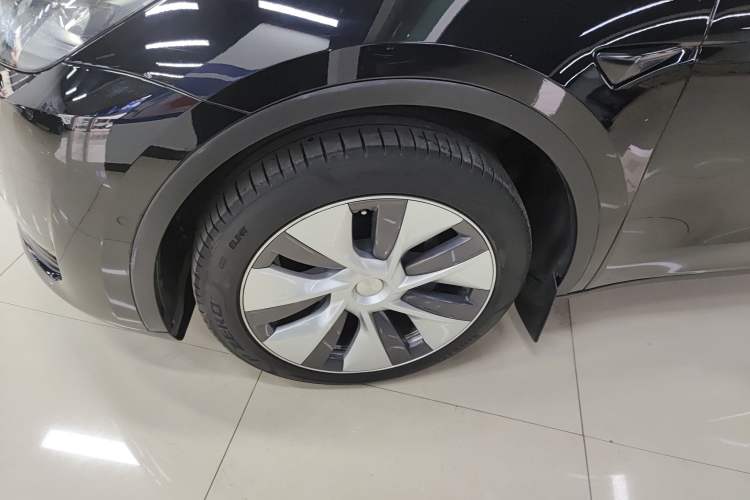 Used Tesla Model Y 2022 Rear-Wheel-Drive Version
