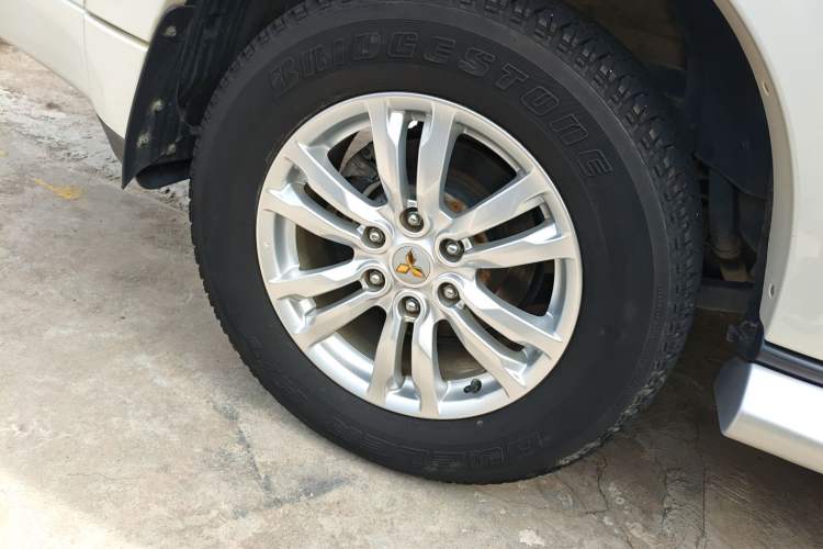 Used Mitsubishi Pajero 2018 V97 3.8L 5-Door GLS Sunroof – Middle East