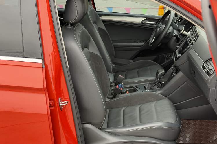 Used Volkswagen Tiguan L 2017 330TSI Automatic Two-Wheel Drive Luxury Edition