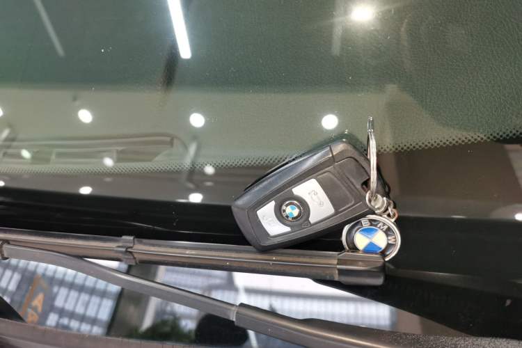 Used BMW 3 Series 2018 320Li Fashion Model
