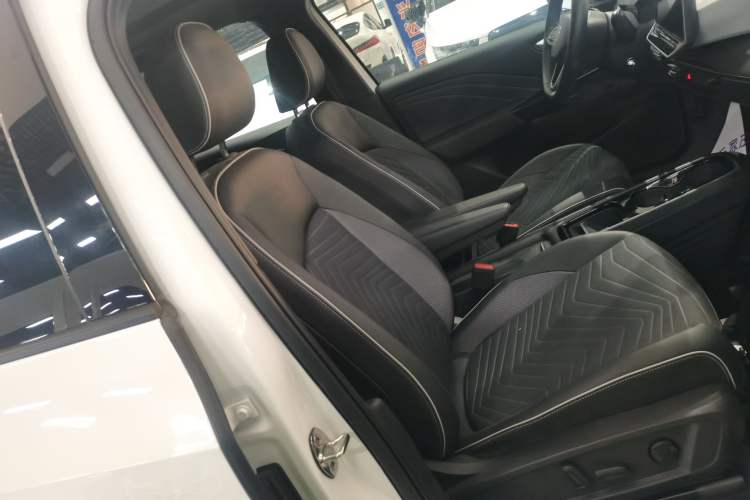 Used Volkswagen ID.3 2025 Smart Edition Outstanding Model
