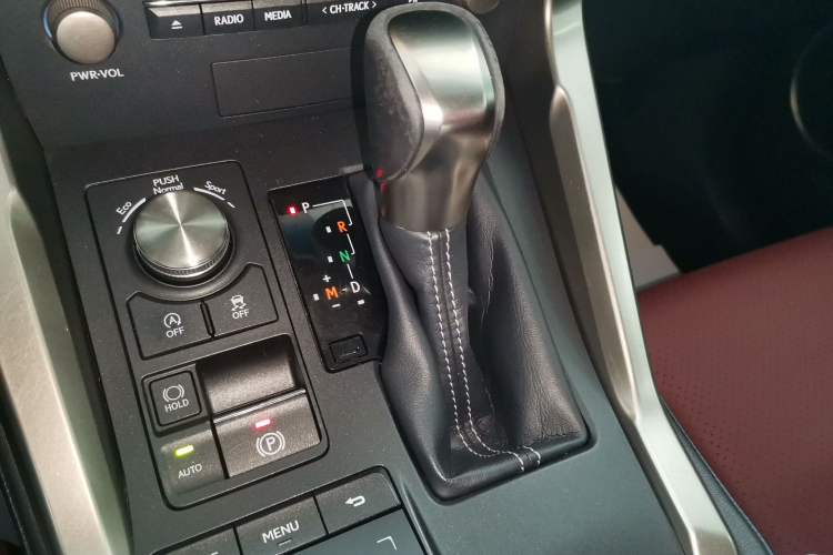 Used Lexus NX 2017 200 Front-Wheel-Drive X-Trail SE Edition
