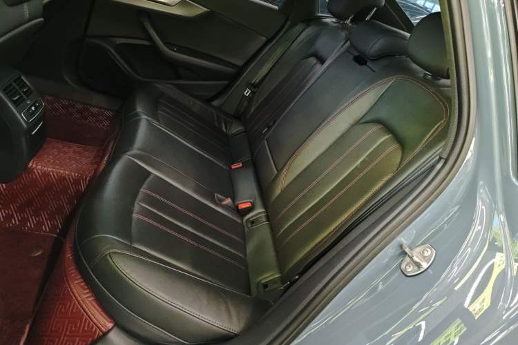 Used Audi A4L 2022 40 TFSI quattro RS Performance Package
