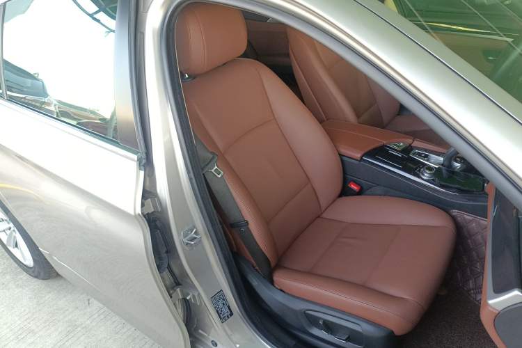 Used BMW 5 Series 2017 520Li Elegant Edition
