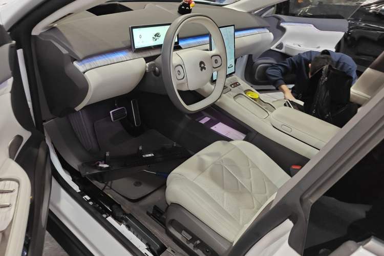 Used Nio ET7 2024 75 kWh Executive Edition
