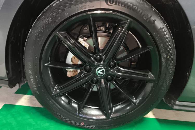 Used Changan UNI-V 2022 1.5T Prestige Version
