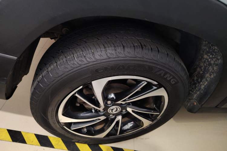 Used Dongfeng Fengon S560 2018 1.8L CVT Urban Model 5 Seats