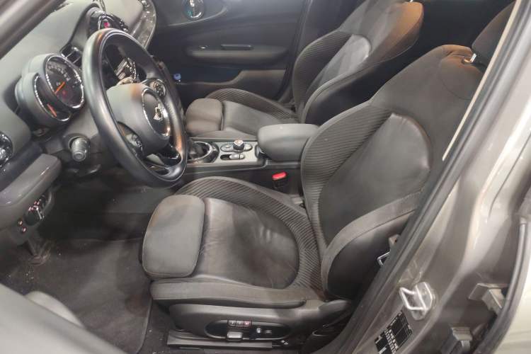 Used  Clubman 2016 Revised 1.5T COOPER
