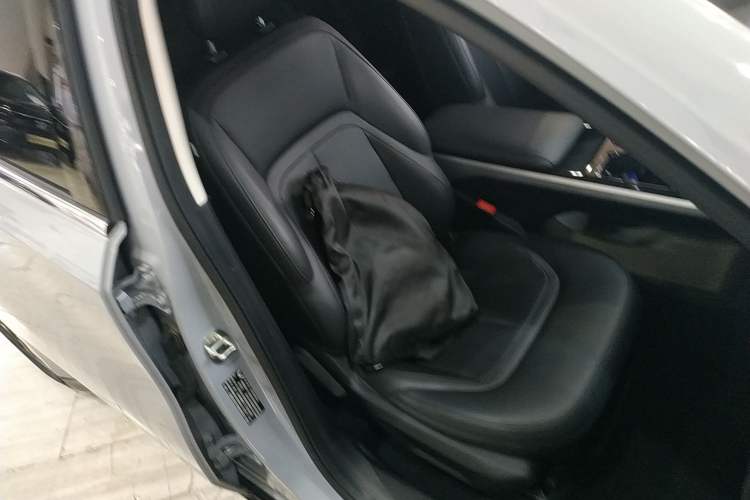 Used Wuling Xingguang 2024 Co-Creation Edition 510 Advanced Model
