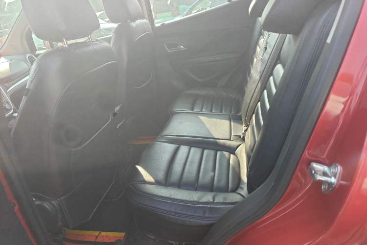 Used Buick Encore 2015 1.4T Automatic Two-Wheel Drive Urban Elite Version