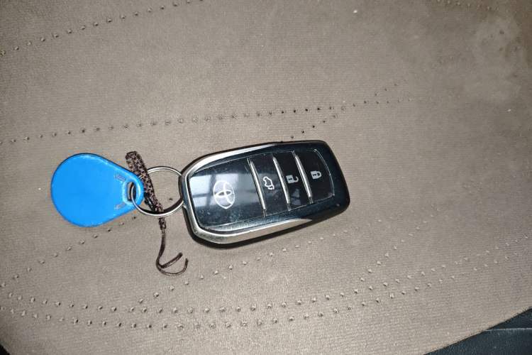 Used Toyota RAV4 2013 2.5L Automatic 4x4 Prestige Edition