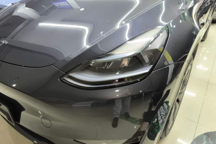 Used Tesla Model Y 2024 Long-Range All-Wheel-Drive Version
