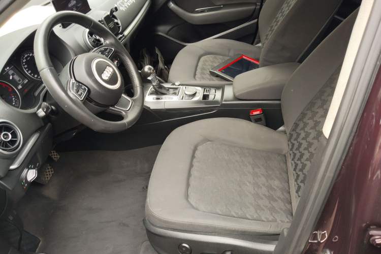 Used Audi A3 2016 Limousine 35 TFSI Prestige Edition
