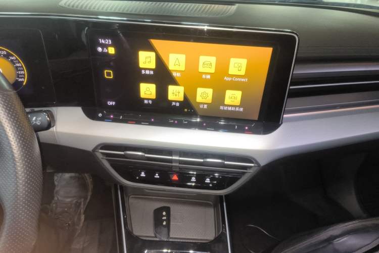 Used Volkswagen Lamando 2022 Lavida L 280TSI DSG Cool & Spicy Edition