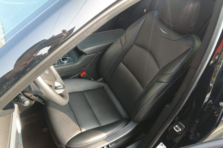 Used Cadillac XT4 2021 28T Two-Wheel Drive Leading Version