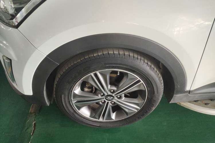 Used Hyundai ix25 2015 2.0L Automatic Two-Wheel Drive Intelligent GLS