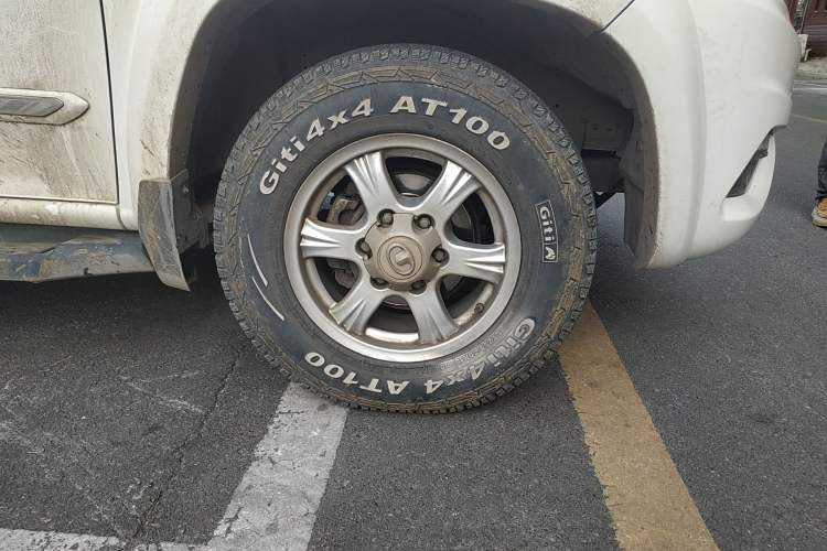 Used Great Wall Wingle 6 2014 2.0T Four-Wheel Drive Navigation Version 4D20B
