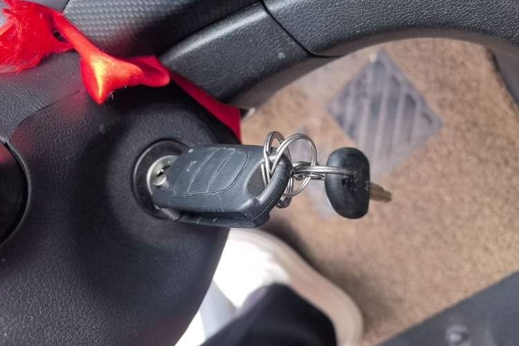 Used Hyundai Verna Ray 2016 1.4L Automatic Leading-Edge GLX