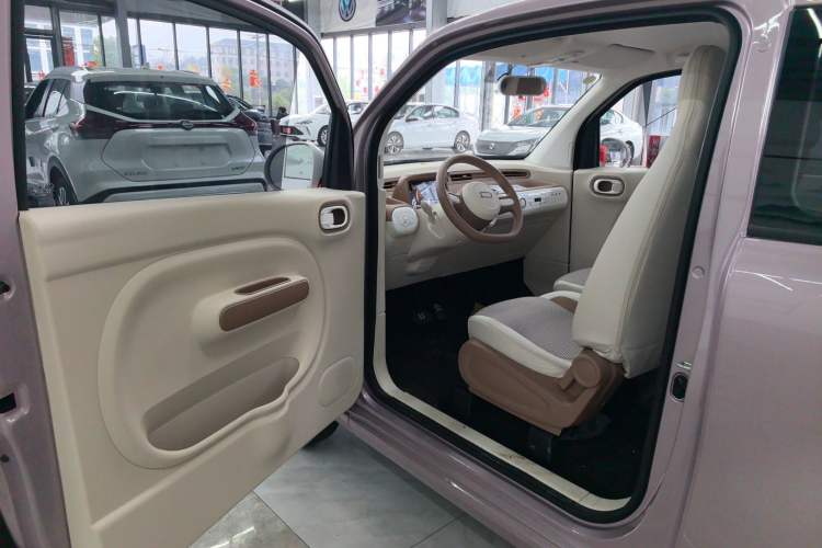 Used Bestune Pony 2026 222km Colorful Horse
