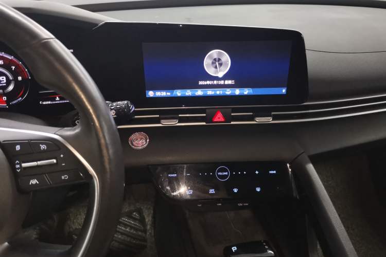 Used Hyundai Elantra 2021 1.5L CVT LUX Prestige Edition
